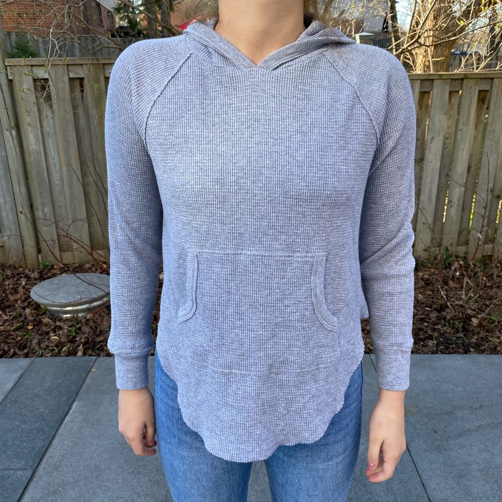 Aritzia Tna Grey Long Sleeve Thermal